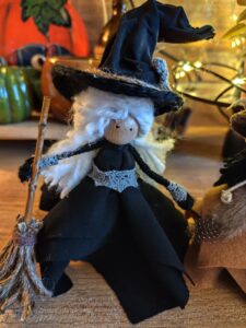 Figurine sorcière : Mélusine