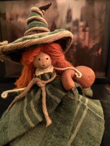 Figurine sorcière : Pauline