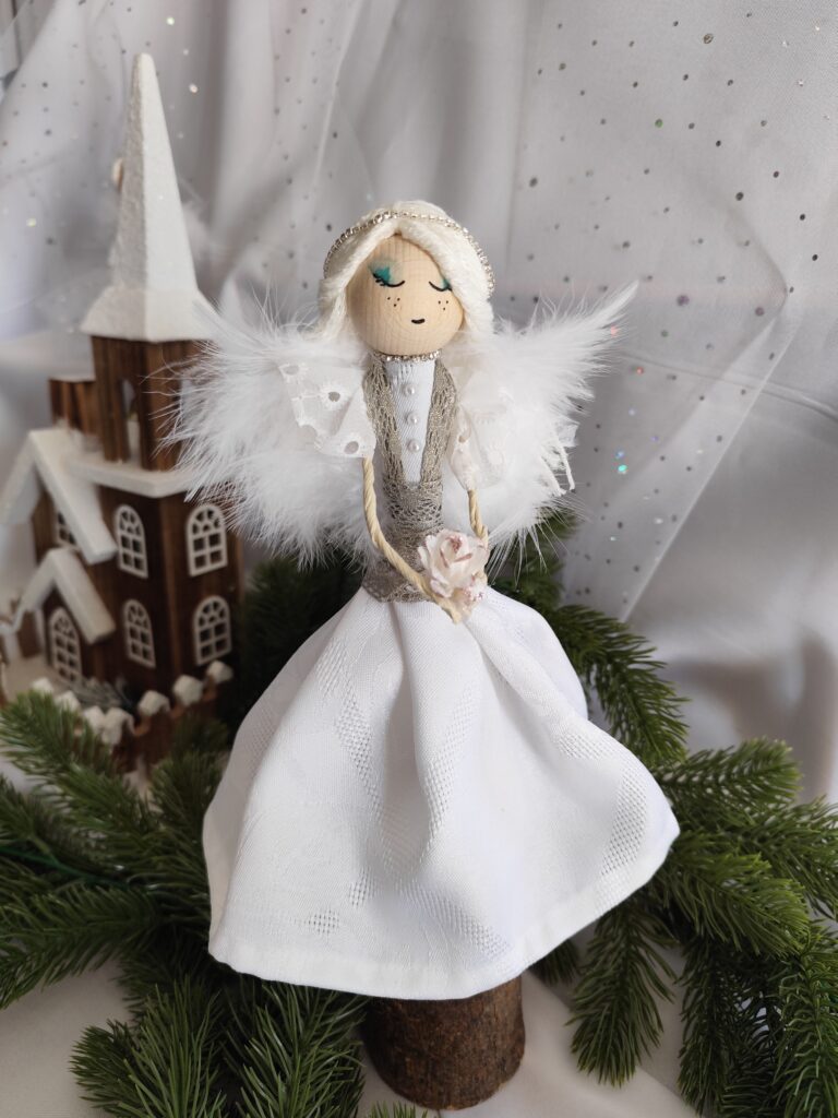 Figurine céleste : Céline