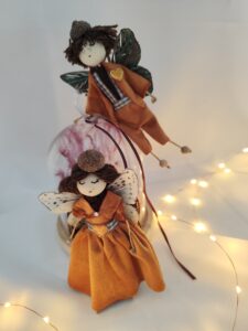 Couple de petites fées à suspendre