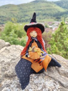 Ombeline - Sorcière Gardienne des petits bonheurs de l'automne